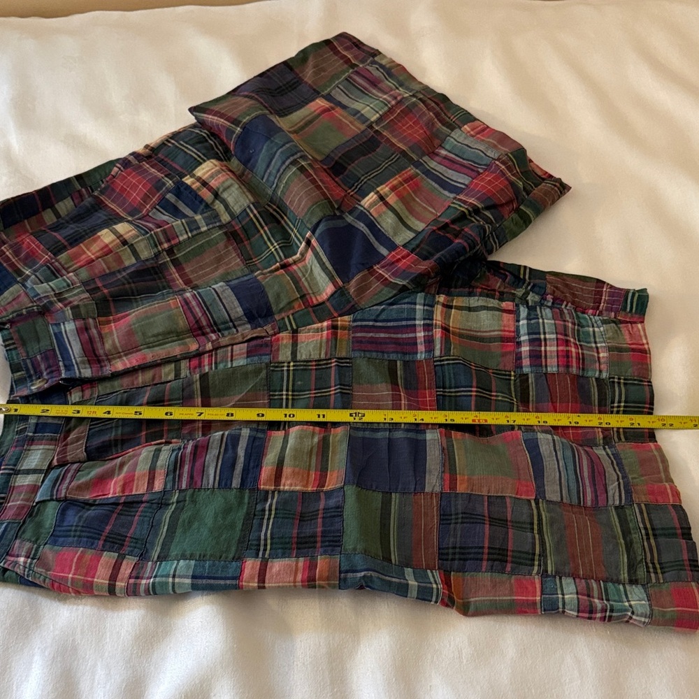 Colorful Plaid Women's Shorts - Picture 3 of 4